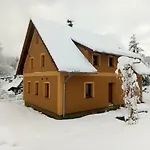 ホームステイ Studeny Kunratice